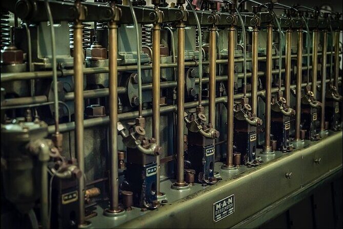 Eagle's Nest Berchtesgaden Private Full Day WWII Historical Tour - Who Should Consider This Tour?