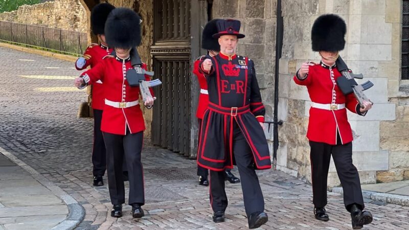 Early Access:Tower of London Opening Ceremony & Royal London - Exploring the Tour Step-by-Step