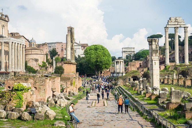 Early Colosseum, Roman Forum and Palatine Hill Guided Tour - FAQs