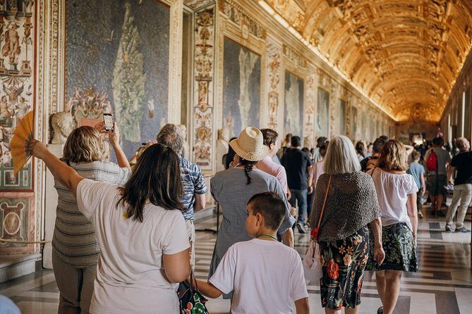 Early Vatican Museums Tour: The Best of the Sistine Chapel - An In-Depth Look at the Tour