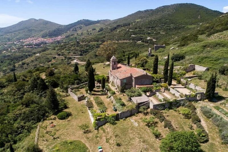 East Elba Island: botanical garden, suggestions, and final tasting - Key Points