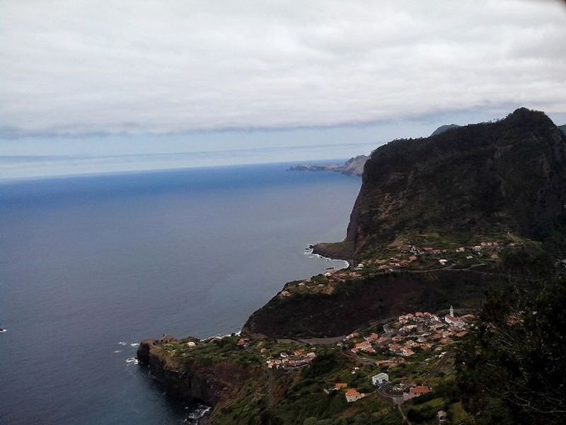 Eastern Madeira: Full-Day Tour with Rum Tasting - Pico Arieiro at altitude: the best views come with changing weather