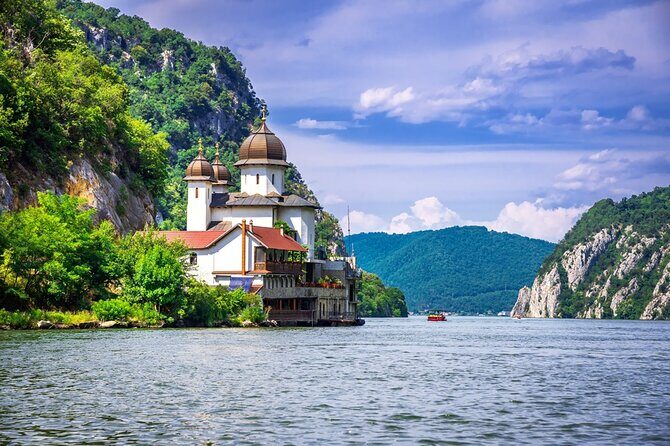 Eastern Serbia: Iron Gate National Park Day Trip - Travel Quality and Comfort