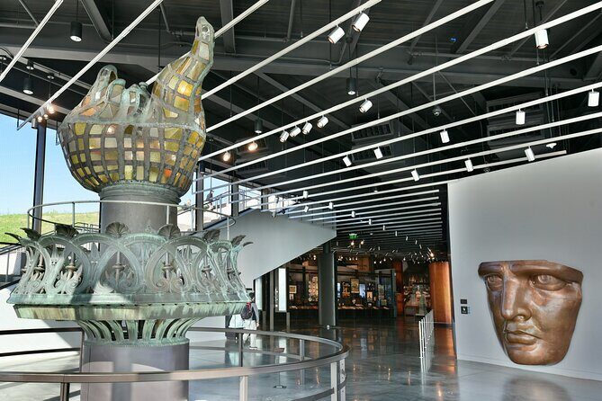 Easy Access Statue of Liberty and Brooklyn Bridge Discovery Tour - The Sum Up
