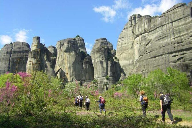 Easy Hiking Adventure at Meteora - Key Points