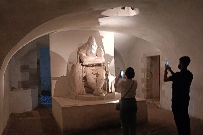 Easy Tour; Castle, Palace & Cathedral, Winter - Who Is This Tour Best For?