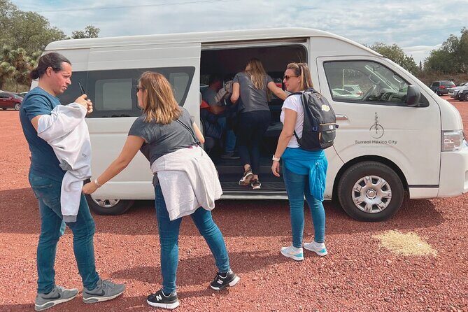 Eat in a local house & access to restricted areas in Teotihuacan - Frequently Asked Questions