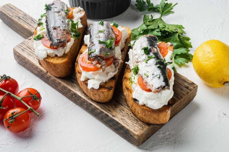 Eat Like a Local: Hidden Gràcia Catalan Tapas Tour Barcelona - Who Should Consider This Tour?