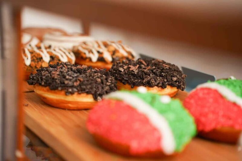 Eating Edinburgh: Old Town Food & Drinks Tour - Key Points