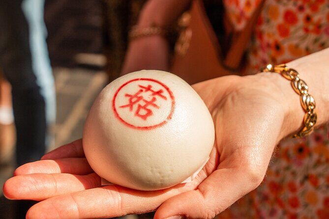 Eating London: Twilight Soho VIP Food & Drinks Tour - A Deep Dive into the Soho VIP Food & Drinks Tour