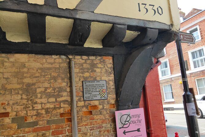 Eccentric Lewes: A Self-Guided Walking Tour - The Bottom Line: Who Is This Tour For?
