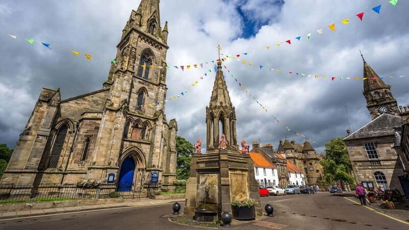 Edinburgh and Outlander by Rail from London 3-Day Tour - Key Points