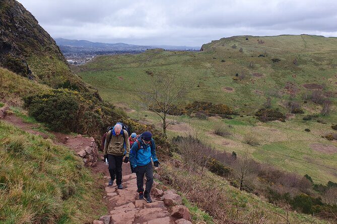 Edinburgh: Arthur's Seat Hike with Local Guide - What the Tour Includes and How It Works