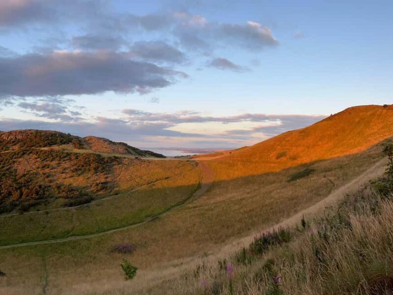 Edinburgh: Arthur's Seat Hiking Tour with Local Guide - Discovering Edinburgh’s Crown Jewel: Arthur’s Seat