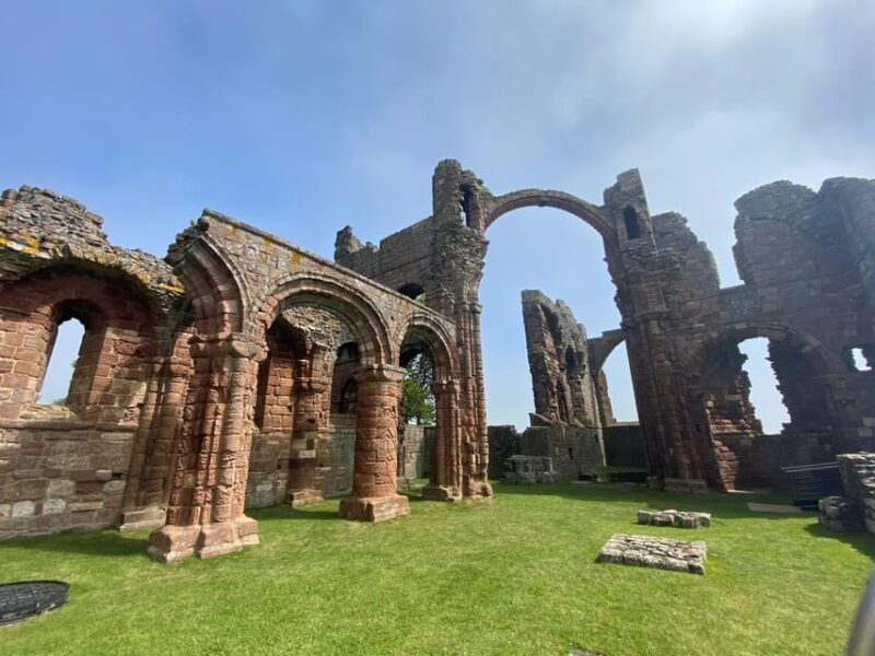 Edinburgh: Bamburgh Castle, Northumberland and Alnwick Trip - FAQs