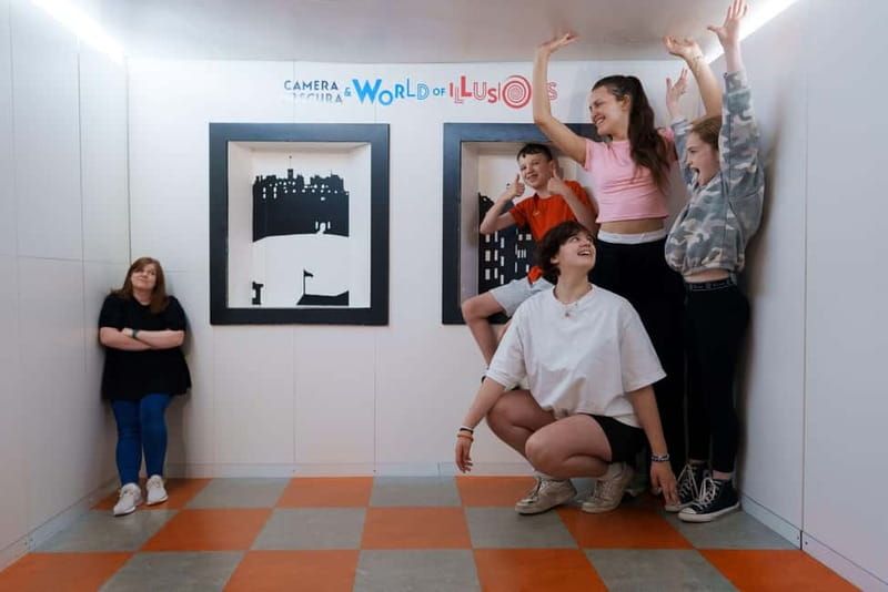 Edinburgh: Camera Obscura and World of Illusions Ticket - How the Staff Improve the Whole Experience