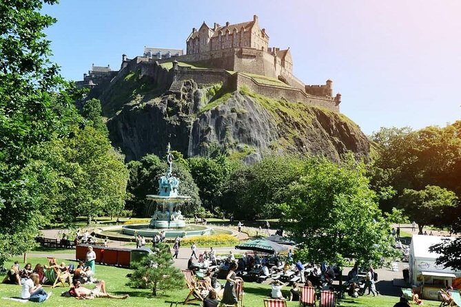 Edinburgh Castle Guided Walking Tour in English - FAQs