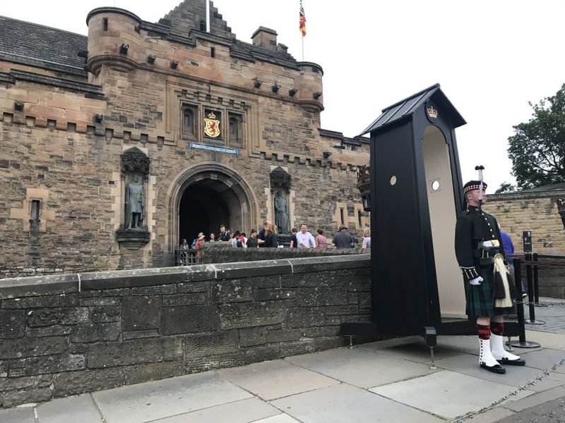 Edinburgh Castle: Guided Walking Tour with Entry Ticket - Inside Time After the Tour: Museums, Prisons, and Saint Margaret