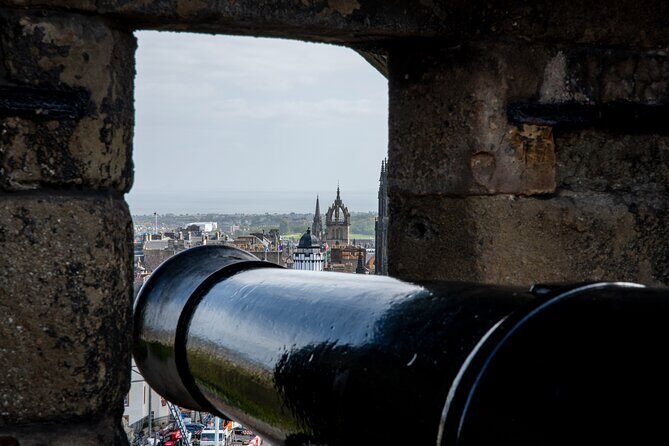 Edinburgh Castle: Guided Walking Tour with Entry Ticket - Who Should Consider This Tour?