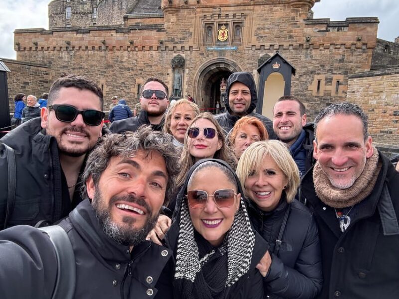 Edinburgh Castle & Royal Mile Walking Tour - Ticket Included - Key Points