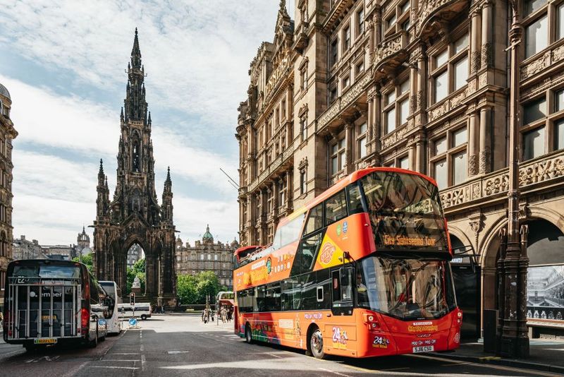Edinburgh: City Sightseeing Hop-On Hop-Off Bus Tour - Chambers Street to George IV Bridge: planning your hop-off stops