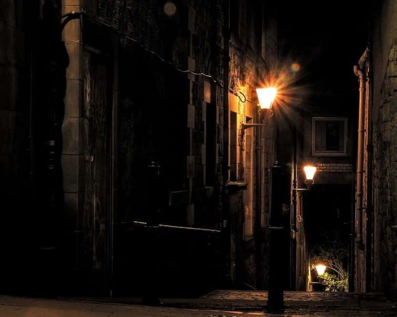 Edinburgh: Dark History Royal Mile Walking Tour - The Route: What You’ll See and Hear