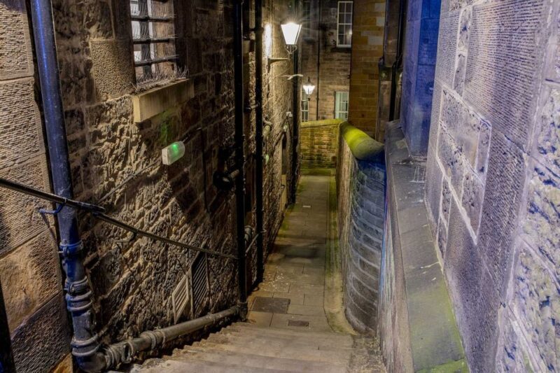 Edinburgh: Dark Secrets of the Old Town Ghost Walking Tour - Final Thoughts