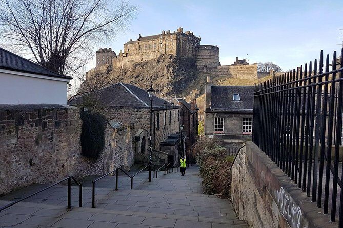 Edinburgh: History Lovers Old Town Walking Tour - A Deep Dive into the Experience