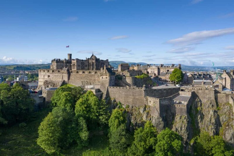 Edinburgh: Hop-On Hop-Off Bus Tour with Live Guide - The Route and Key Stops