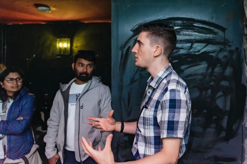 Edinburgh: Old Town and Underground Historical Tour - Key Points