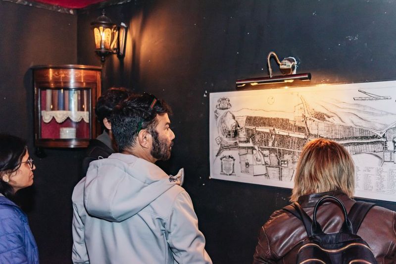 Edinburgh: Old Town and Underground Historical Tour - Guides Make the Difference: Janet, Holly, Emilie, Chihon, and More