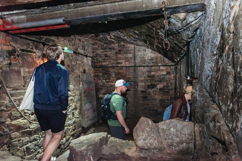 Edinburgh: Old Town and Underground Historical Tour - Timing, Availability, and How Cancellations Work