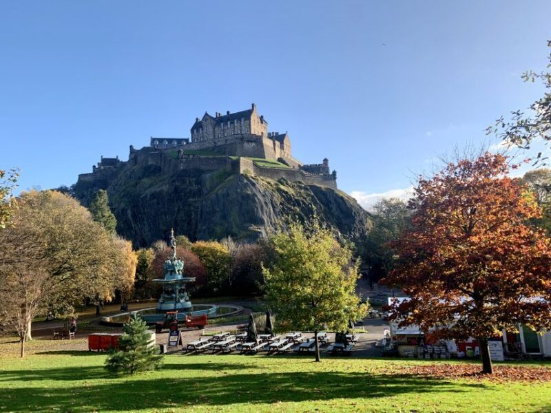 Edinburgh: Old Town History Walking Tour - Key Points