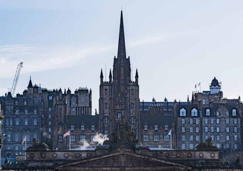 Edinburgh: Old Town History Walking Tour - Who Should Book This Tour?