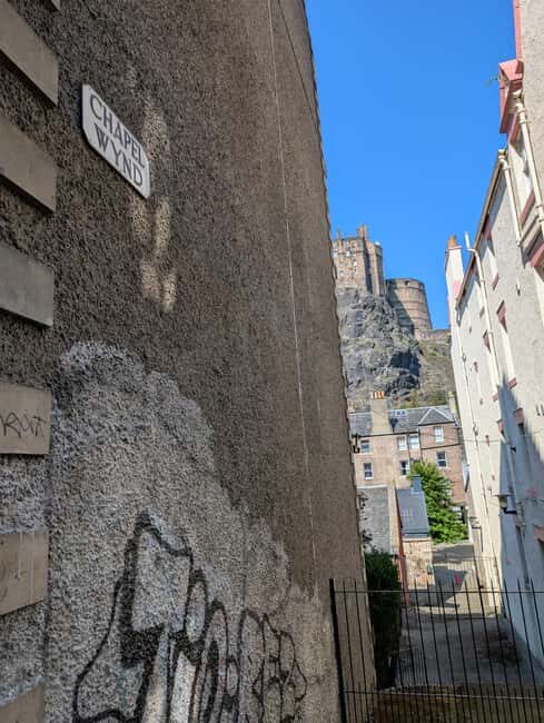 Edinburgh Old Town Walking Tour - Key Points