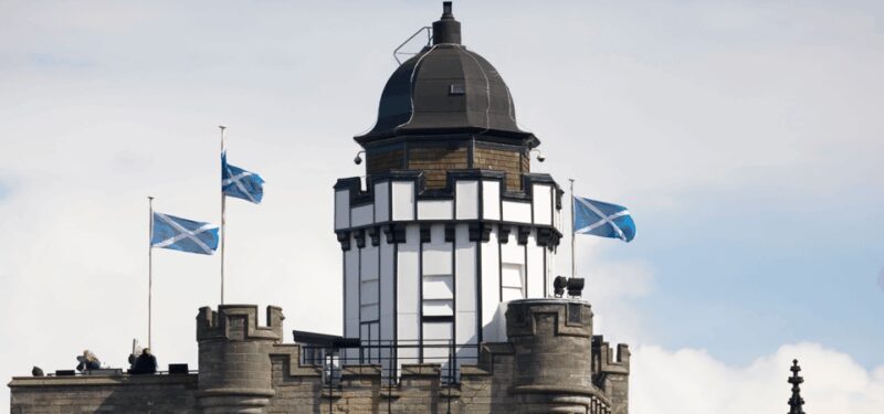 Edinburgh: Old Town Walking Tour with an APP - Practical Aspects of the Tour