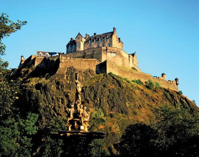Edinburgh: Old Town Walking Tour with Castle Entry - FAQ