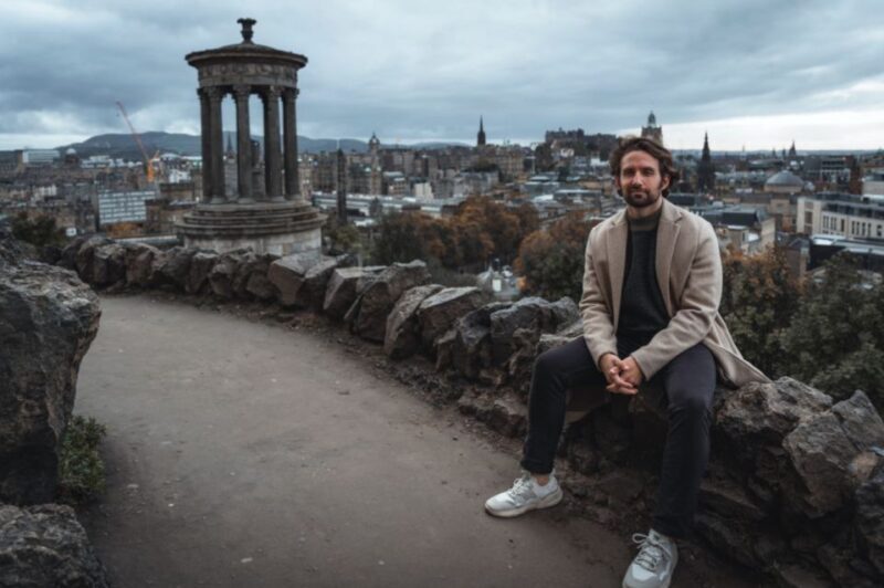 Edinburgh: Photo Shoot with a Private Vacation Photographer - FAQ