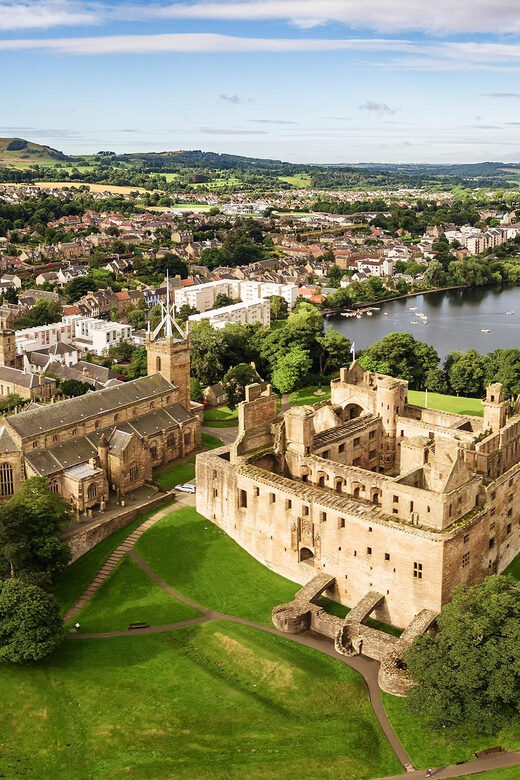 Edinburgh: Private Outlander, Palaces & Jacobites Experience - Exploring the Itinerary and Key Stops