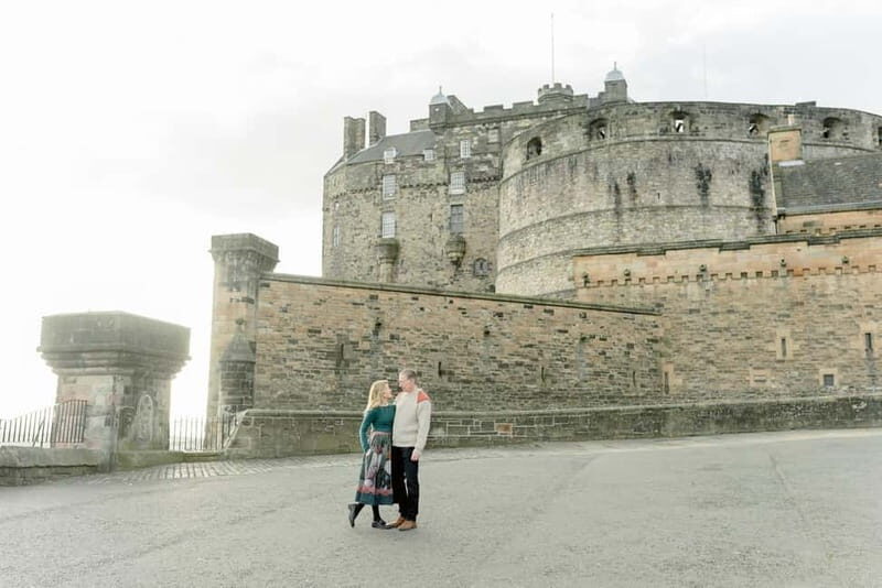 Edinburgh: Private Professional Photoshoot - Key Points