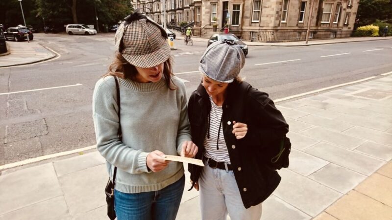 Edinburgh: Private Sherlock Holmes Adventure Tour Challenge - Key Points