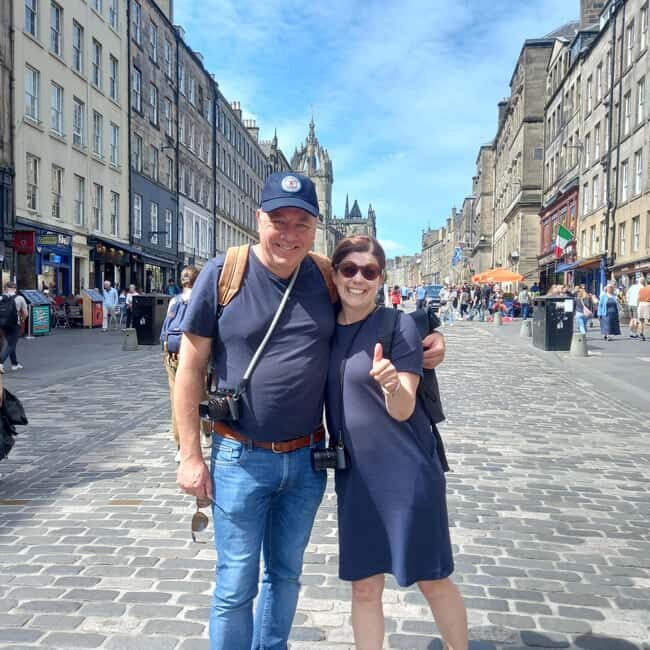 Edinburgh: Private Walking Tour with a Local - Key Points
