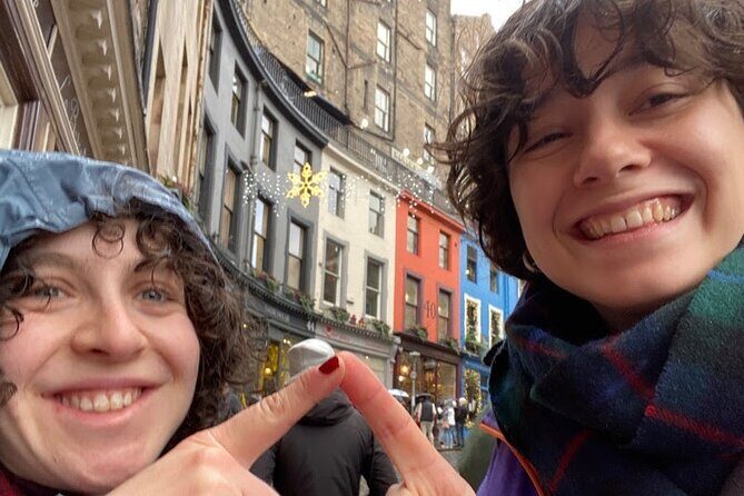 Edinburgh Quest: Self Guided City Walk & Immersive Treasure Hunt - What to Expect During the Tour