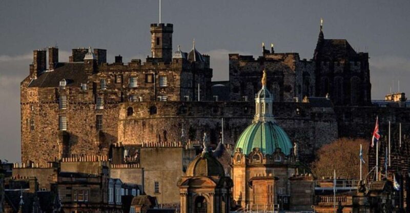 Edinburgh: The Mary Queen of Scots Guided Walking Tour - Key Points