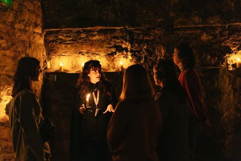 Edinburgh: Underground Vaults Evening Ghost Tour with Whisky - Megget’s Cellar: Whisky Time, Candlelight, and a Social Break