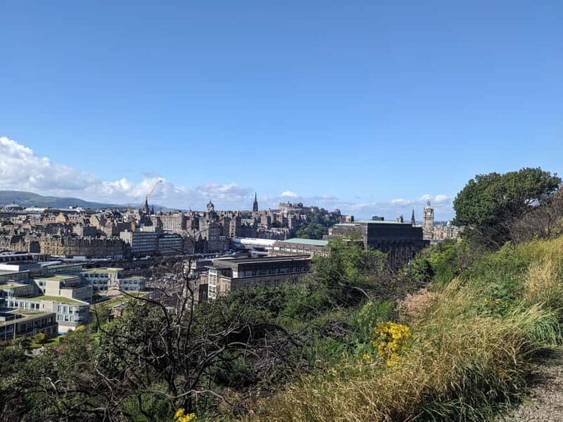 Edinburgh's must-see attractions: walking tour in French - Key Points
