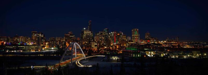 Edmonton: Festive Private Christmas Walking Tour - What Travelers Say