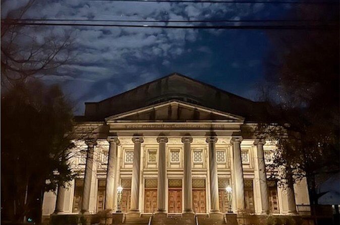 Eerie Old Louisville Photo Tour with Welcome Cocktail - Value for Money