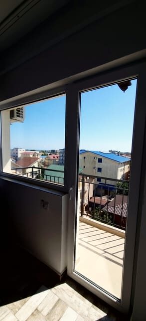 Eforie Nord: Blue Sky Hotel Accommodation with Breakfast - Eforie Nord: Blue Sky Hotel Accommodation with Breakfast – A Practical Stay by the Sea