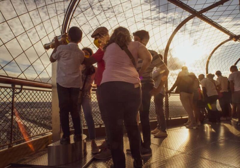 Eiffel Tower Access with Host - FAQ